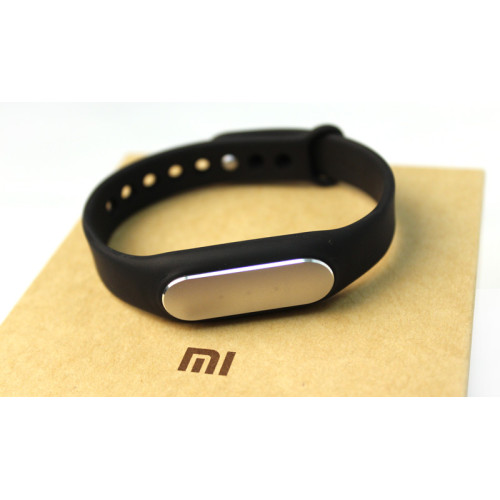 Фитнесс-браслет Xiaomi Mi Band Black, шагомер,трекер сна, умный будильник, уведомление о поступающих звонках, счётчик калорий, работа в режиме ожидания до 30 дней;