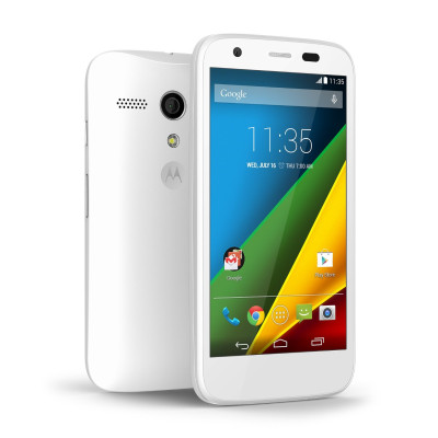 Мобильный телефон Motorola Moto E White, 4.3", IPS, (960x540), Qualcomm Snapdragon 200 (1.2 ГГц), RAM 1 ГБ, 4 ГБ встроенной памяти + microSD,SDHC (до 128 ГБ), основная камера: 5 Мп, 3G, LTE, GPS, поддержка SIM-карт (Nano-SIM), Android 4, 1980 мА*ч